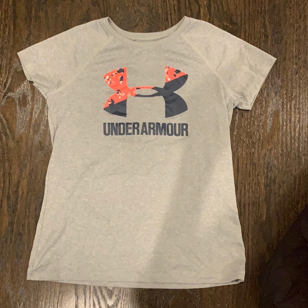 girls youth medium underarmor tee